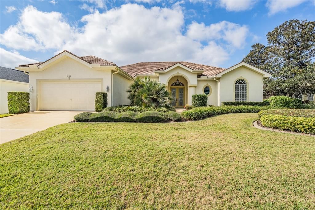 For Sale: $575,000 (3 beds, 2 baths, 2038 Square Feet)