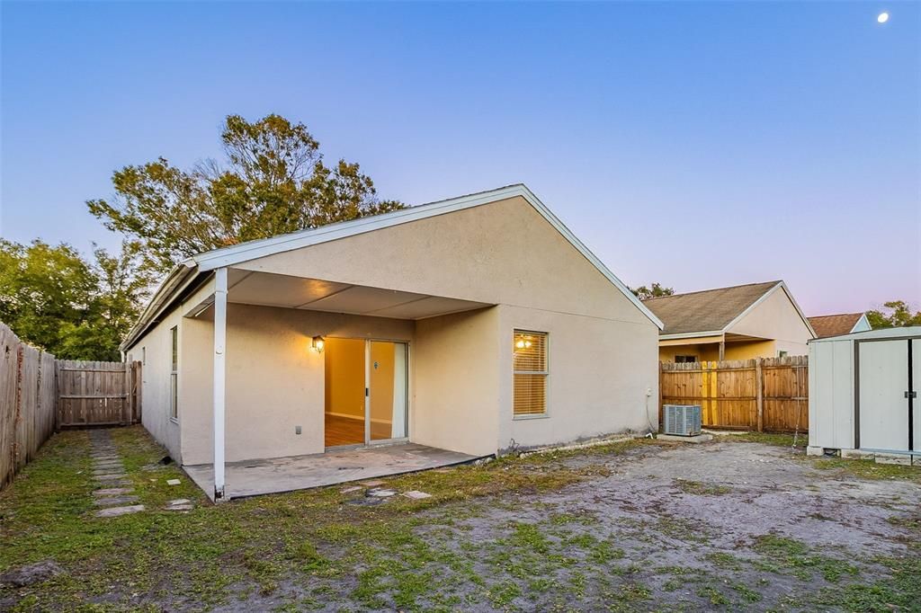 For Sale: $310,000 (3 beds, 2 baths, 1181 Square Feet)