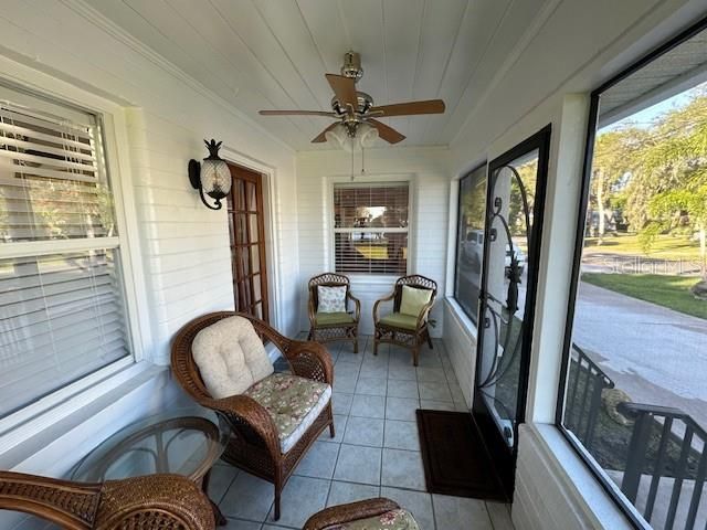 Screened Entry Porch