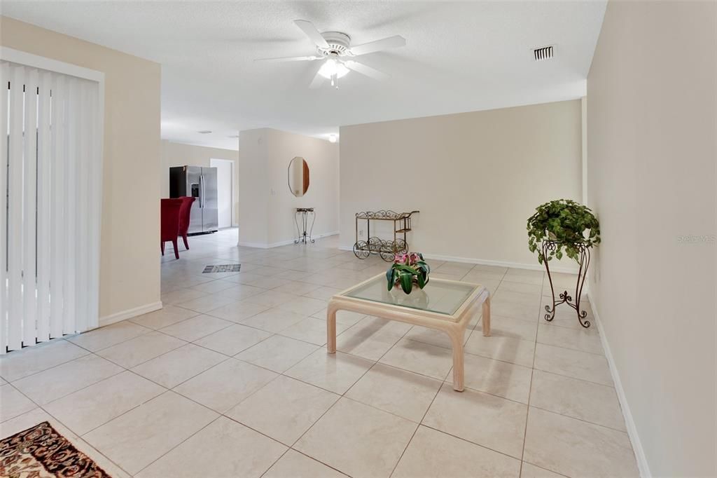 For Sale: $375,000 (3 beds, 2 baths, 1744 Square Feet)