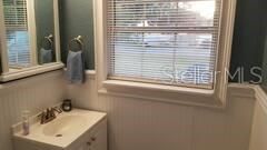 For Sale: $229,000 (2 beds, 1 baths, 796 Square Feet)