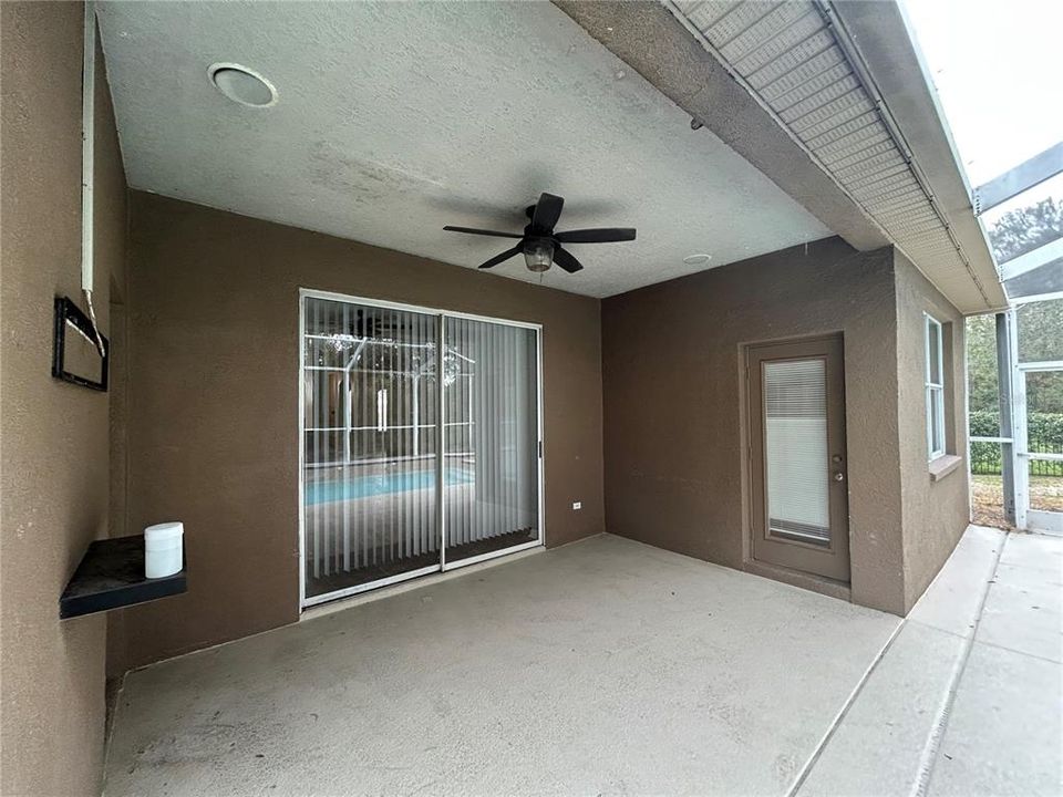 For Rent: $3,075 (5 beds, 3 baths, 2764 Square Feet)