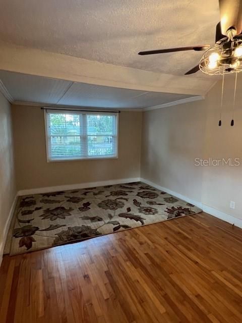 For Rent: $2,600 (2 beds, 1 baths, 1231 Square Feet)