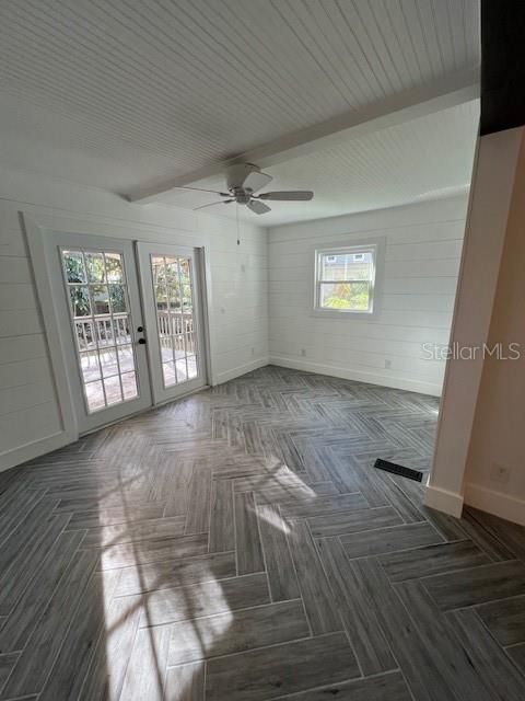 For Rent: $2,600 (2 beds, 1 baths, 1231 Square Feet)