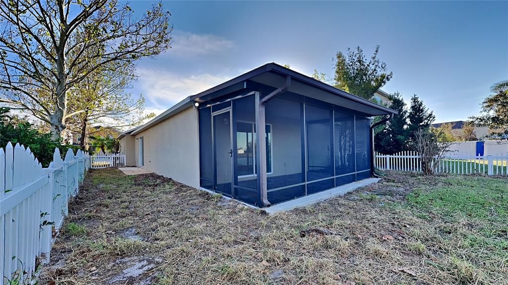 Active With Contract: $314,900 (3 beds, 2 baths, 1240 Square Feet)