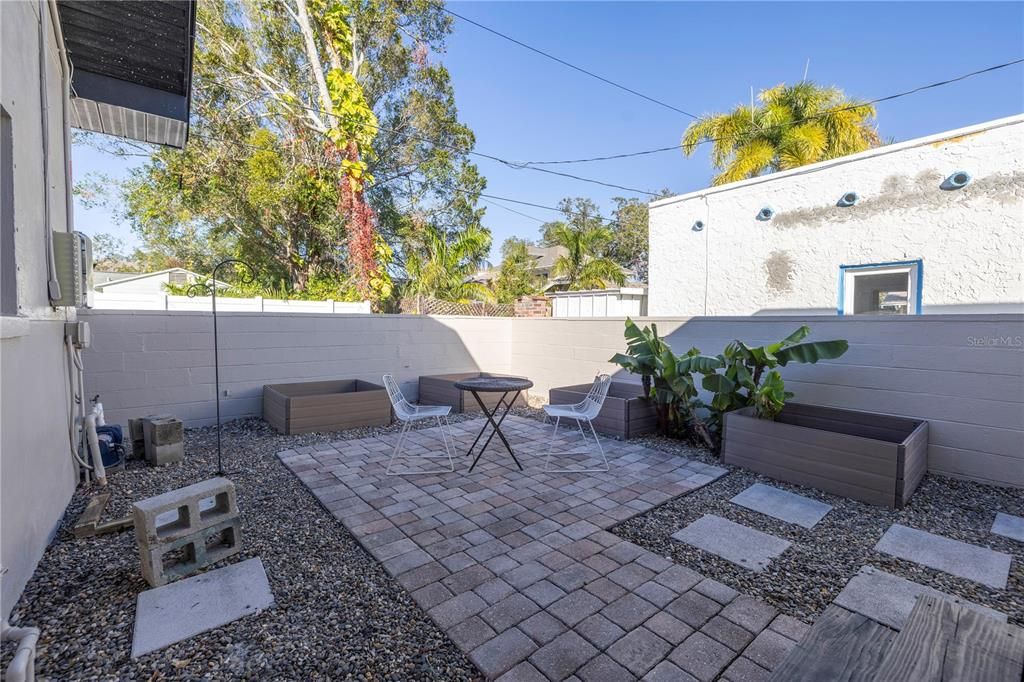 OUTDOOR COURTYARD WITH PRIVATE ENTRANCE TO 3RD BEDROOM OR IN LAW SUITE