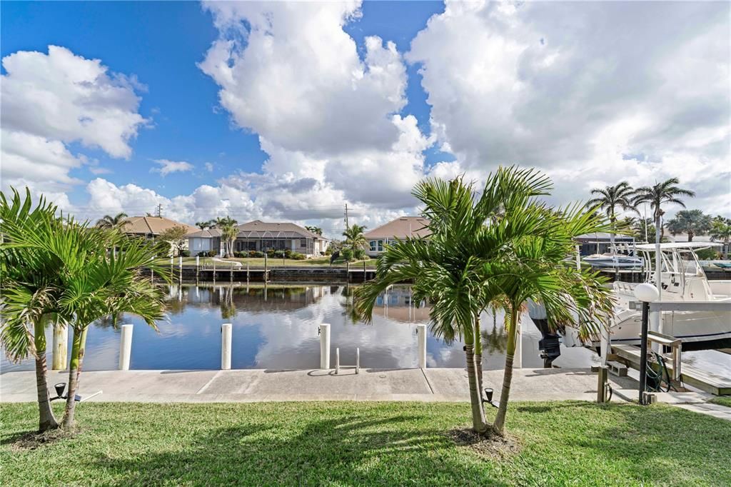 For Sale: $910,000 (3 beds, 2 baths, 2285 Square Feet)