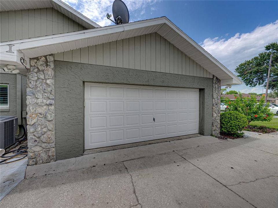 Side entry oversized 2 car garage