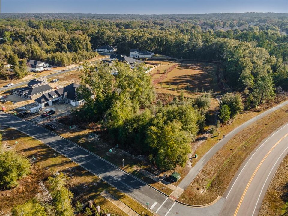 На продажу: $215,000 (0.42 acres)