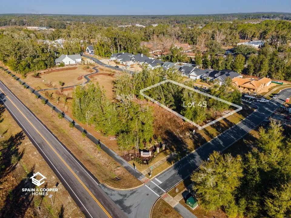 На продажу: $215,000 (0.42 acres)