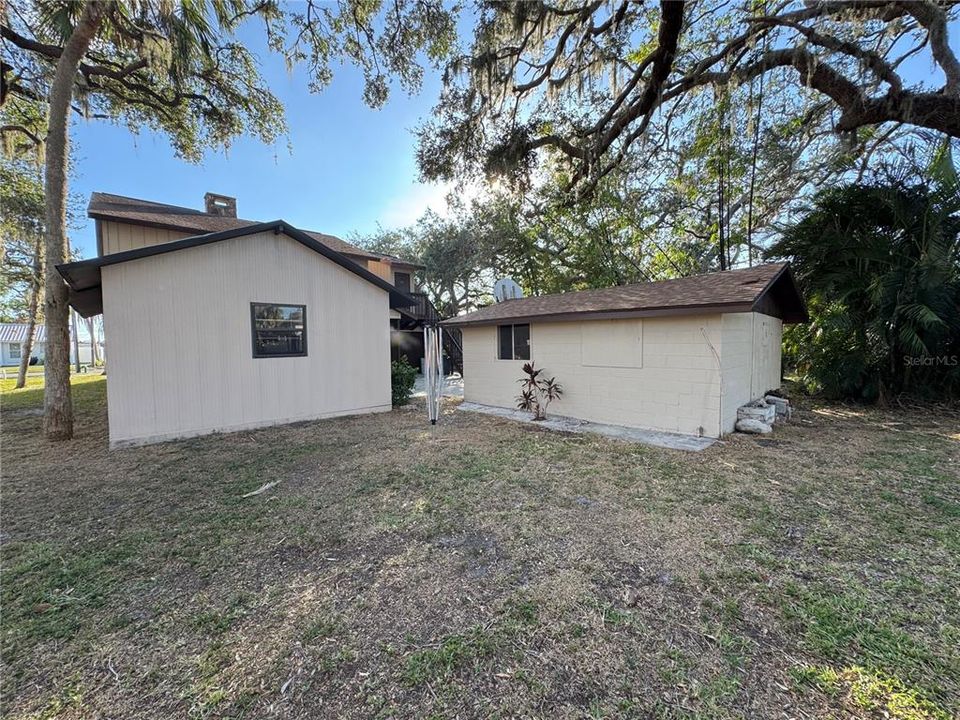 For Sale: $740,000 (3 beds, 3 baths, 1820 Square Feet)