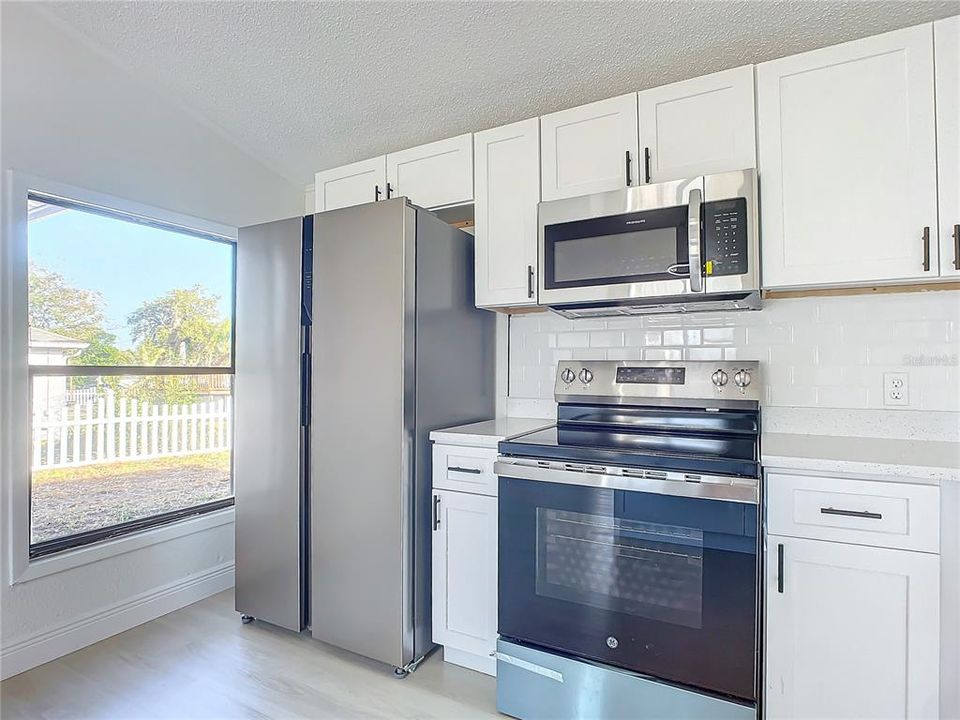 For Sale: $309,990 (3 beds, 2 baths, 1632 Square Feet)