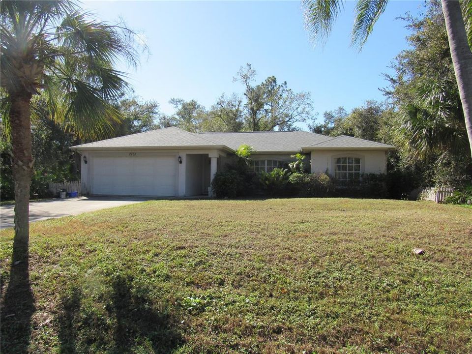 For Sale: $289,900 (3 beds, 2 baths, 1258 Square Feet)