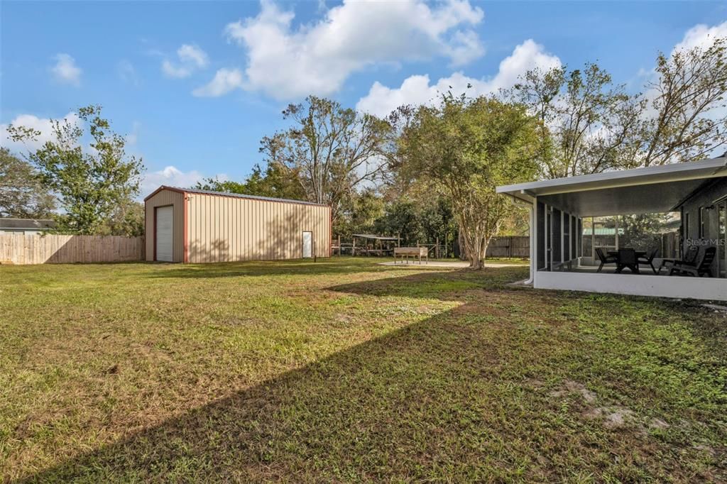 For Sale: $320,000 (3 beds, 2 baths, 1106 Square Feet)