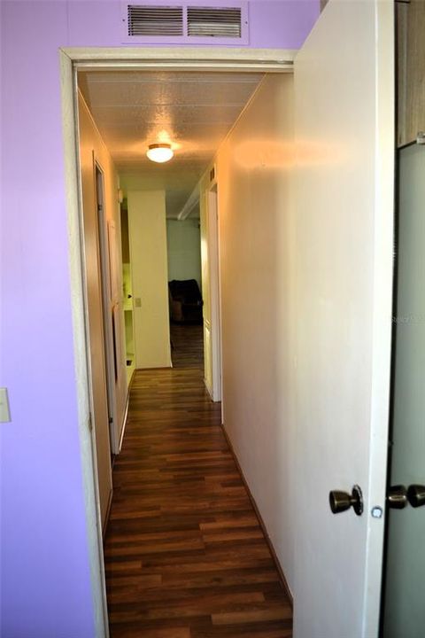 For Sale: $124,900 (2 beds, 2 baths, 1080 Square Feet)