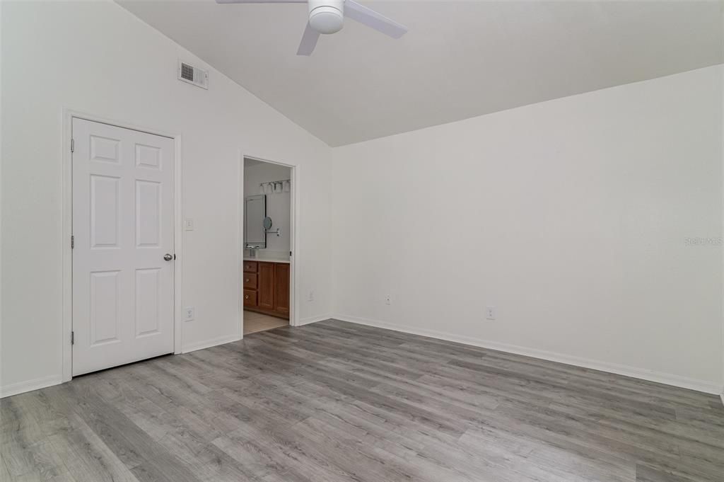 For Rent: $3,000 (3 beds, 2 baths, 1642 Square Feet)