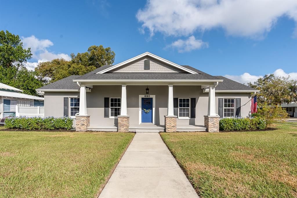 For Sale: $425,000 (3 beds, 2 baths, 1660 Square Feet)