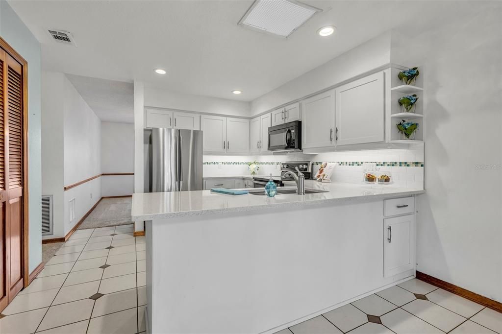 For Sale: $368,900 (3 beds, 2 baths, 1741 Square Feet)