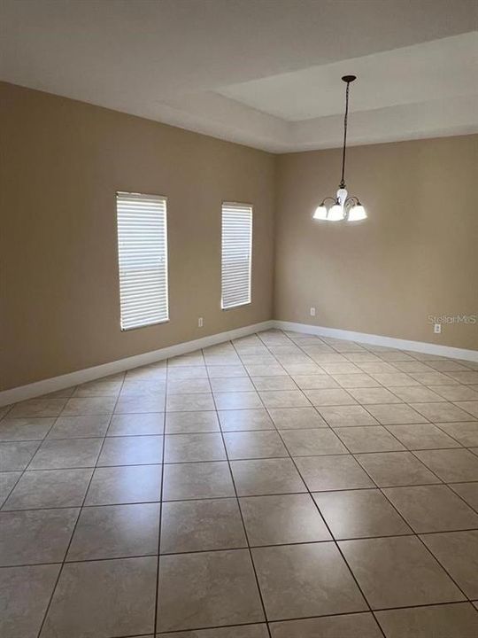 For Rent: $2,900 (3 beds, 2 baths, 2039 Square Feet)