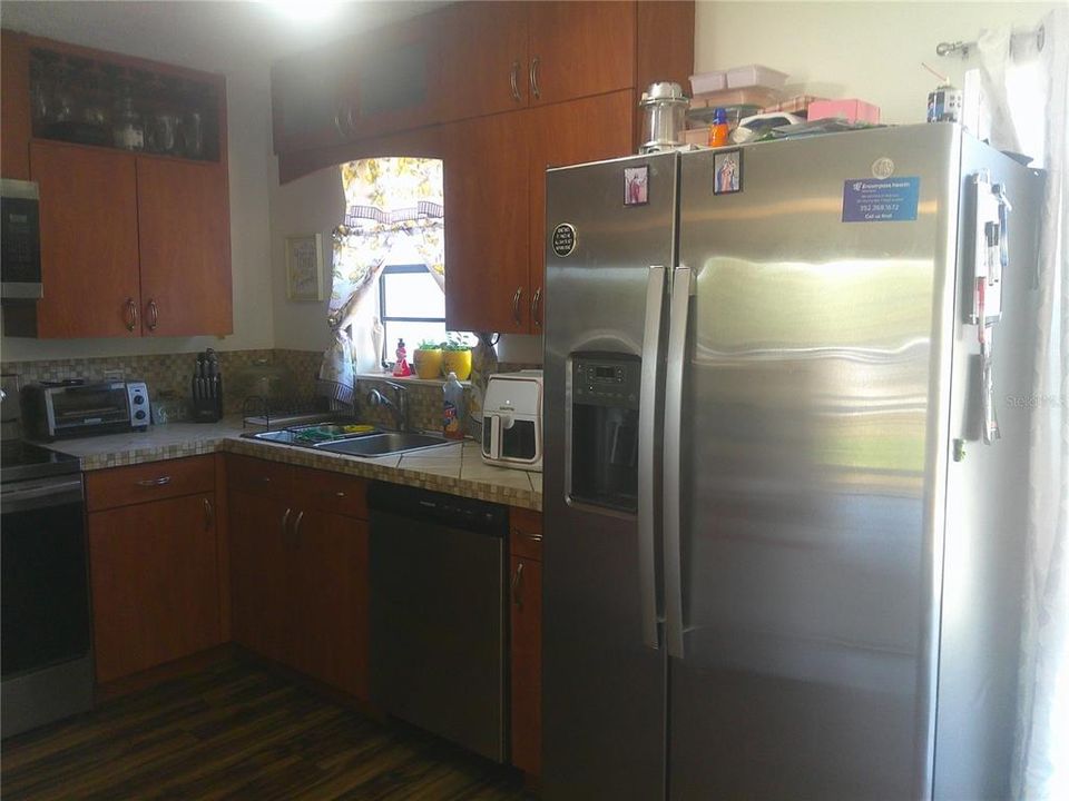 For Sale: $230,000 (3 beds, 2 baths, 1008 Square Feet)