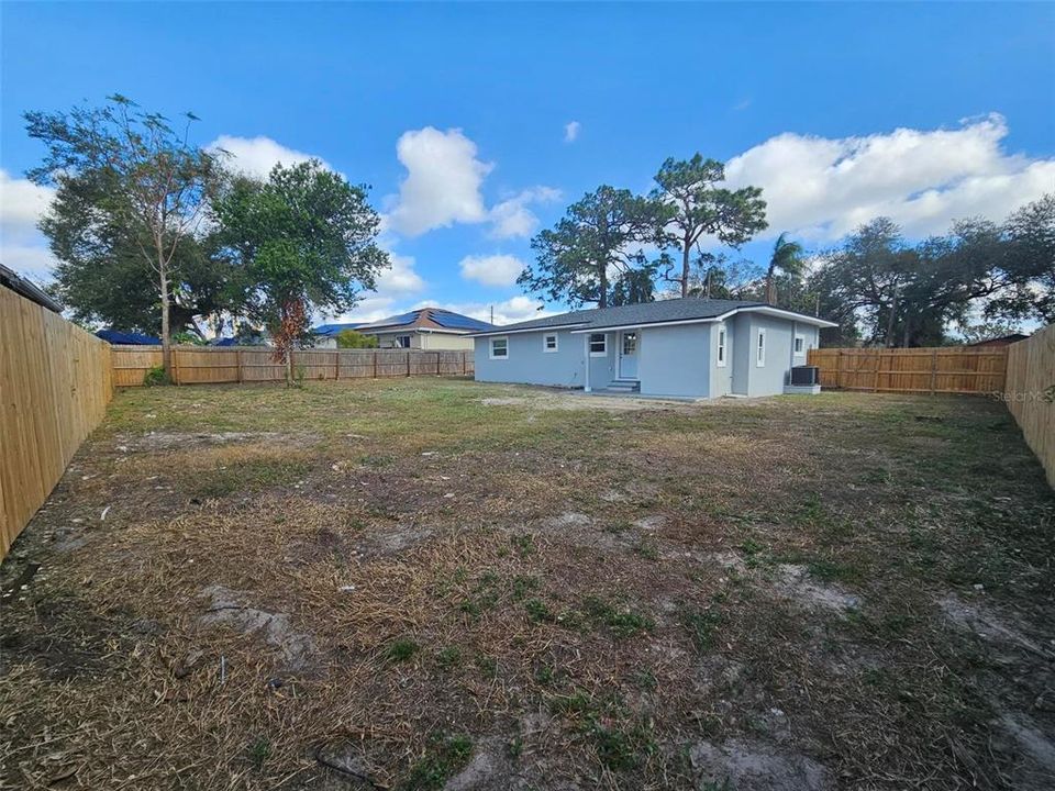 For Sale: $340,000 (3 beds, 2 baths, 1428 Square Feet)