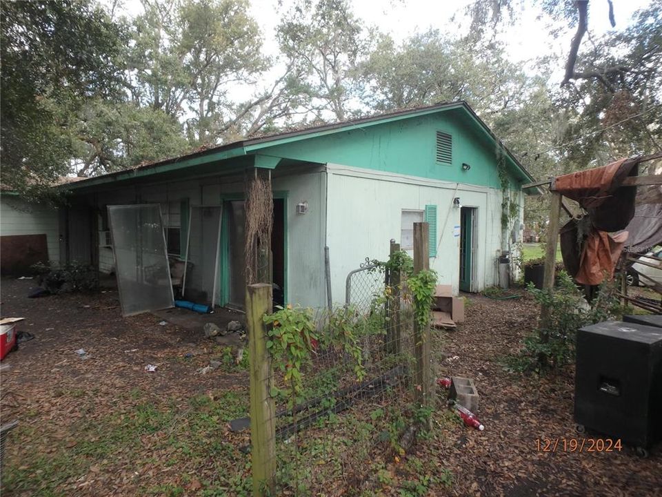 For Sale: $149,000 (3 beds, 2 baths, 1202 Square Feet)