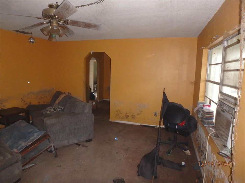 For Sale: $149,000 (3 beds, 2 baths, 1202 Square Feet)