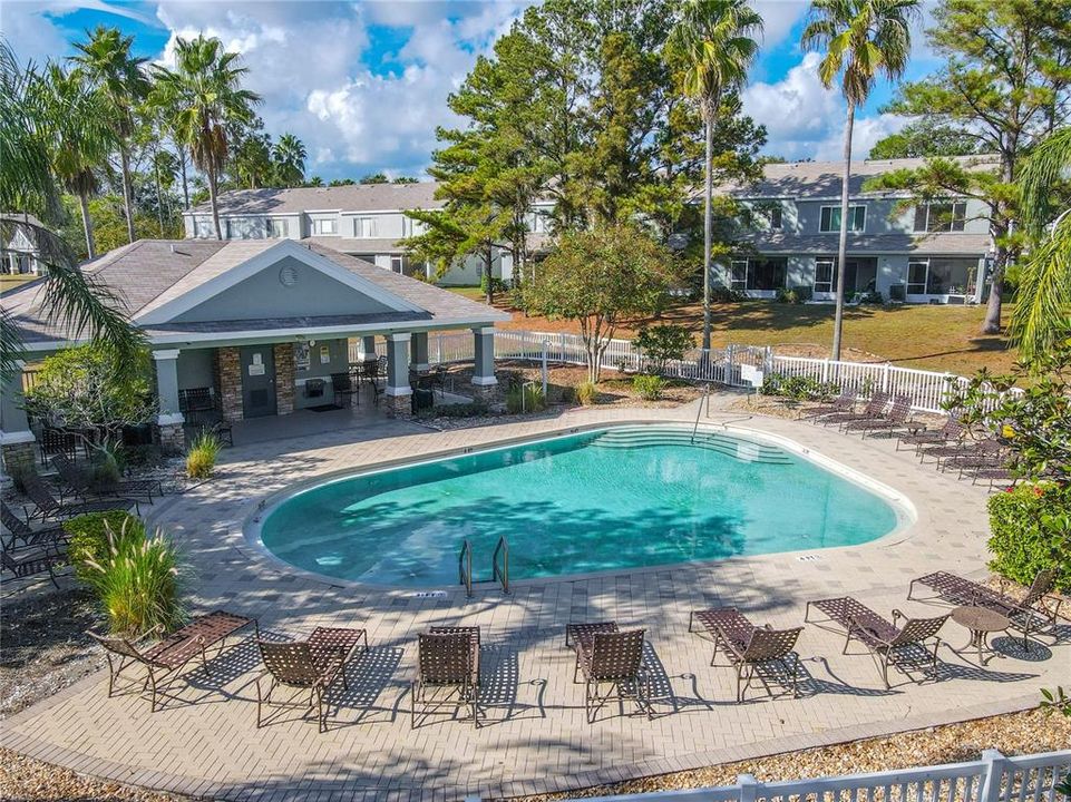 На продажу: $190,000 (2 спален, 1 ванн, 1110 Квадратных фут)