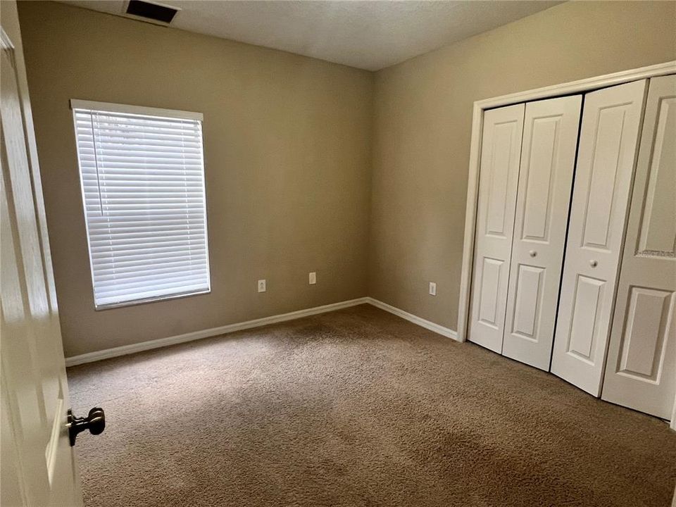 For Rent: $3,250 (5 beds, 2 baths, 2213 Square Feet)