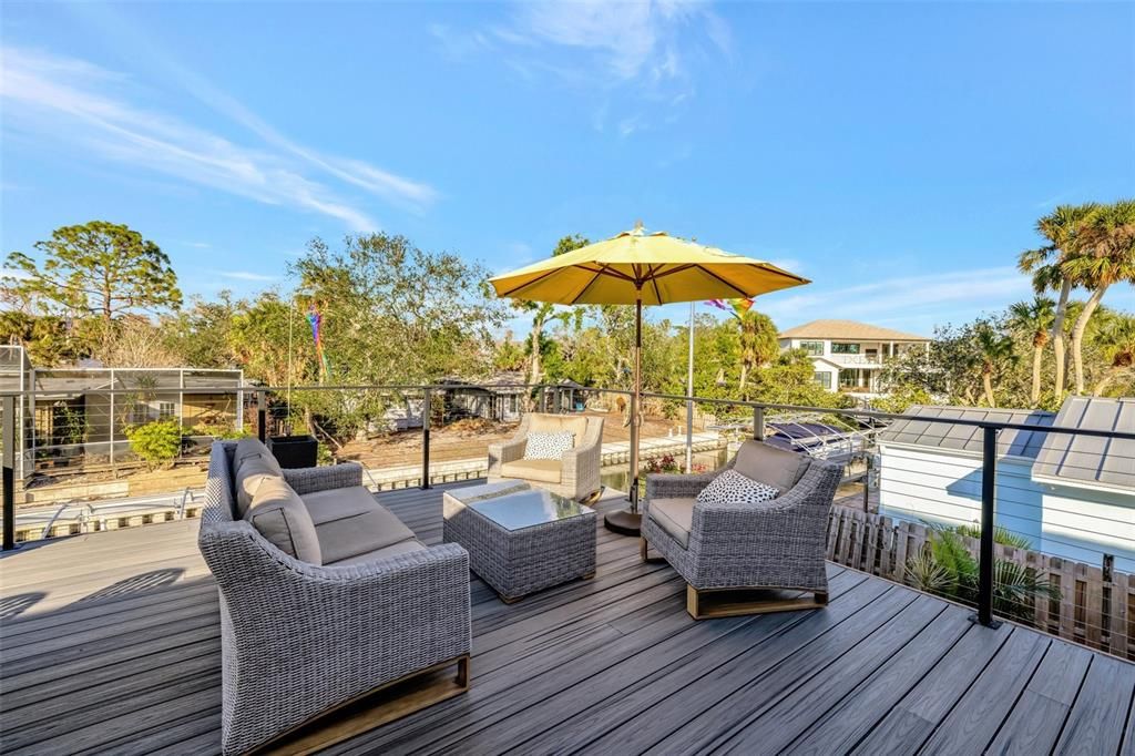 For Sale: $1,995,000 (3 beds, 3 baths, 2500 Square Feet)