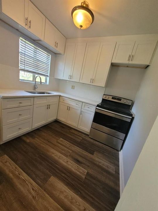 For Rent: $1,690 (2 beds, 1 baths, 3056 Square Feet)