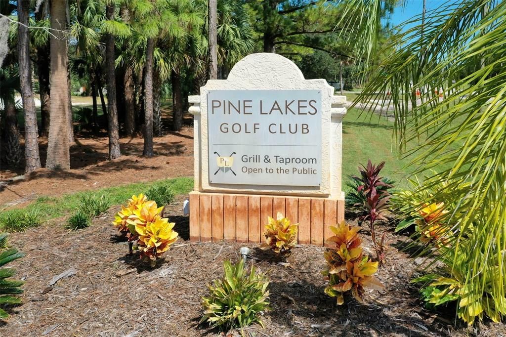 Enjoy your free time just minutes away from the 18-hole golf course!