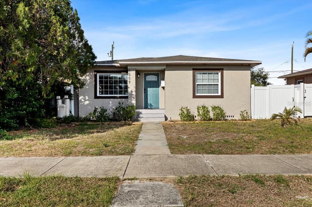 For Sale: $519,000 (3 beds, 2 baths, 1414 Square Feet)