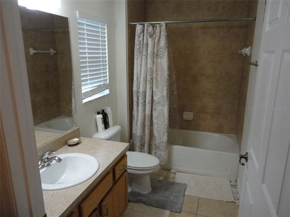 For Rent: $1,795 (3 beds, 2 baths, 1247 Square Feet)