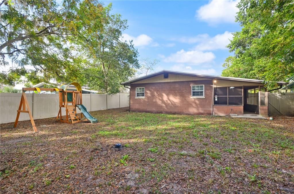 For Sale: $199,000 (3 beds, 1 baths, 1058 Square Feet)