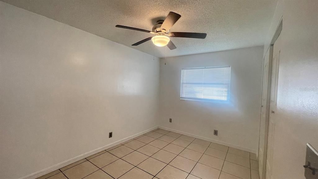 For Rent: $1,750 (2 beds, 1 baths, 1000 Square Feet)