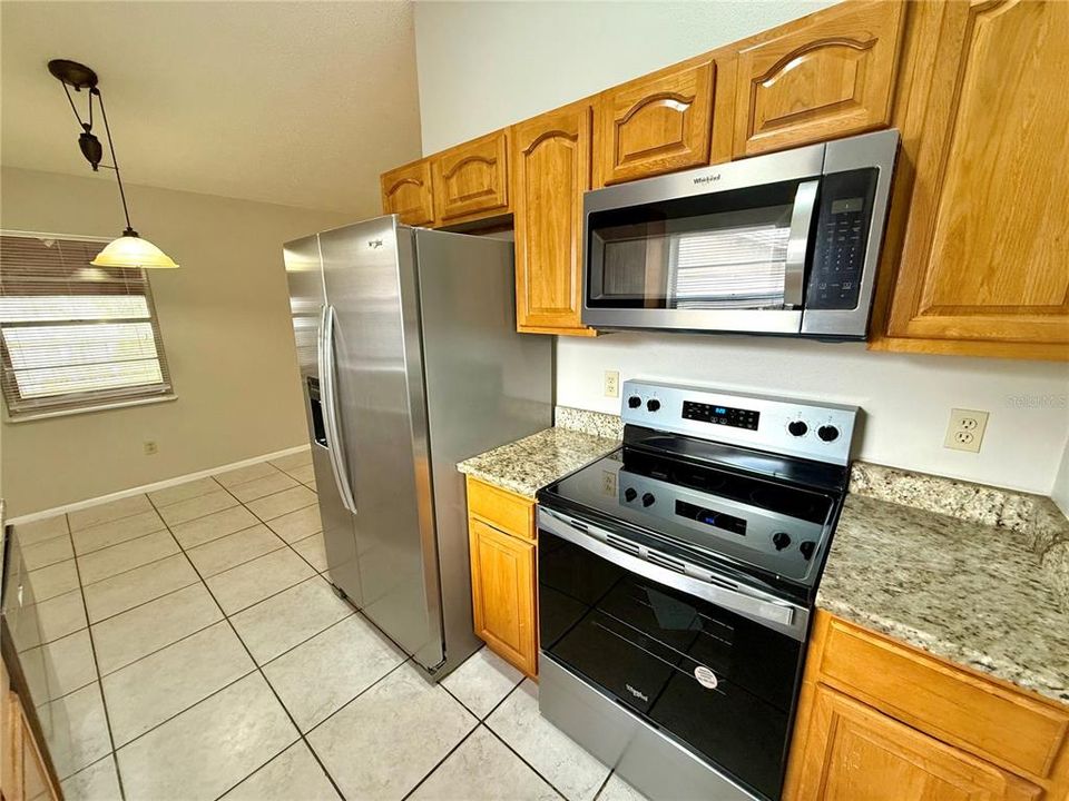 For Rent: $2,398 (3 beds, 2 baths, 1355 Square Feet)