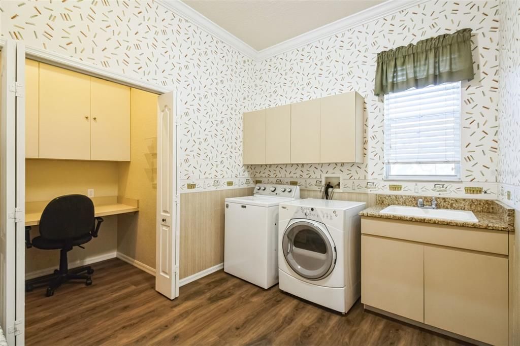 Laundry/Office