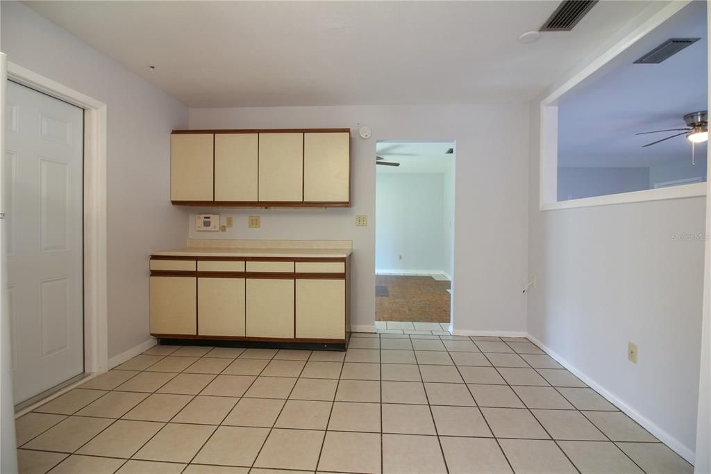 For Rent: $2,200 (3 beds, 2 baths, 1502 Square Feet)