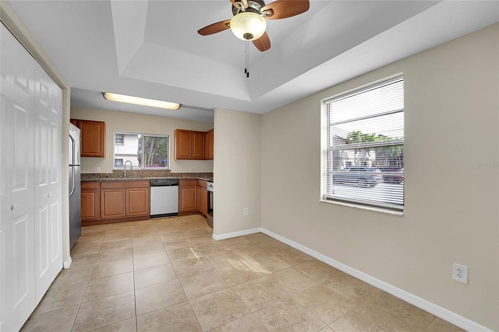 For Sale: $289,900 (2 beds, 2 baths, 1315 Square Feet)