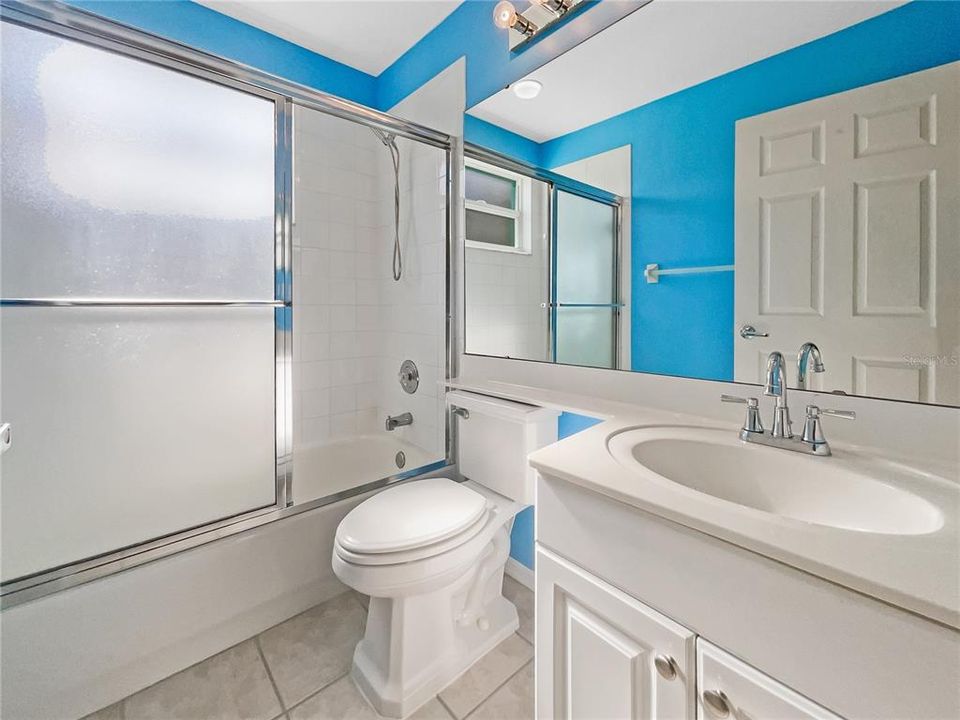 For Sale: $265,000 (2 beds, 2 baths, 1312 Square Feet)