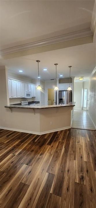 For Rent: $1,825 (2 beds, 2 baths, 1376 Square Feet)