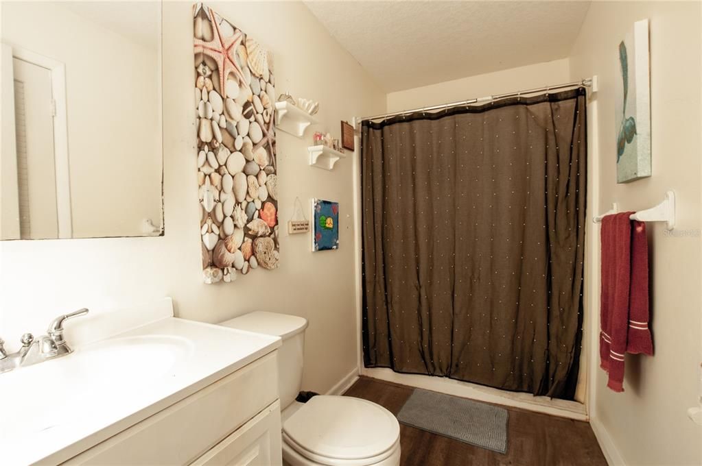 For Sale: $385,000 (3 beds, 1 baths, 1176 Square Feet)