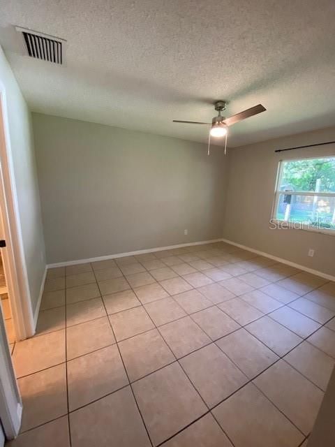 For Rent: $1,695 (2 beds, 2 baths, 893 Square Feet)