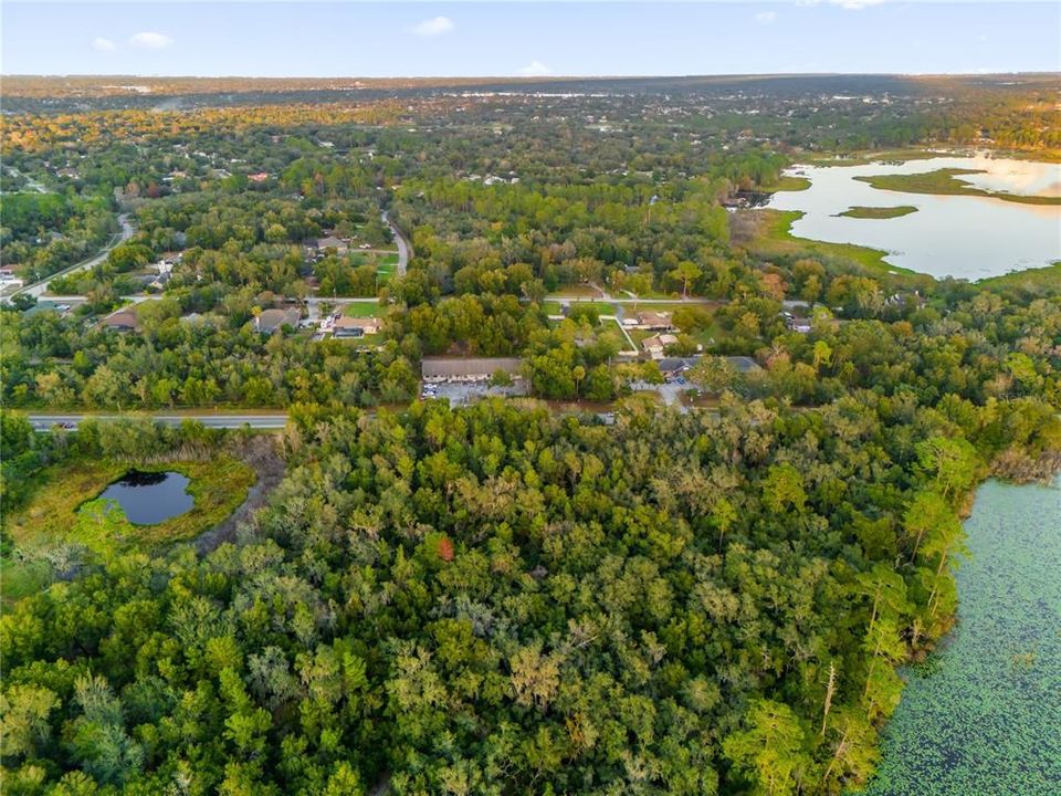 На продажу: $310,000 (2.44 acres)