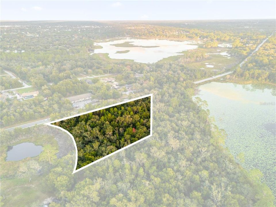 На продажу: $310,000 (2.44 acres)