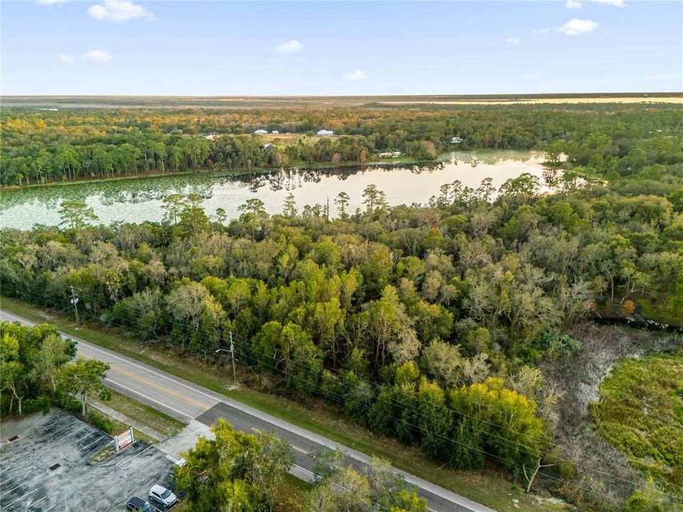 На продажу: $310,000 (2.44 acres)