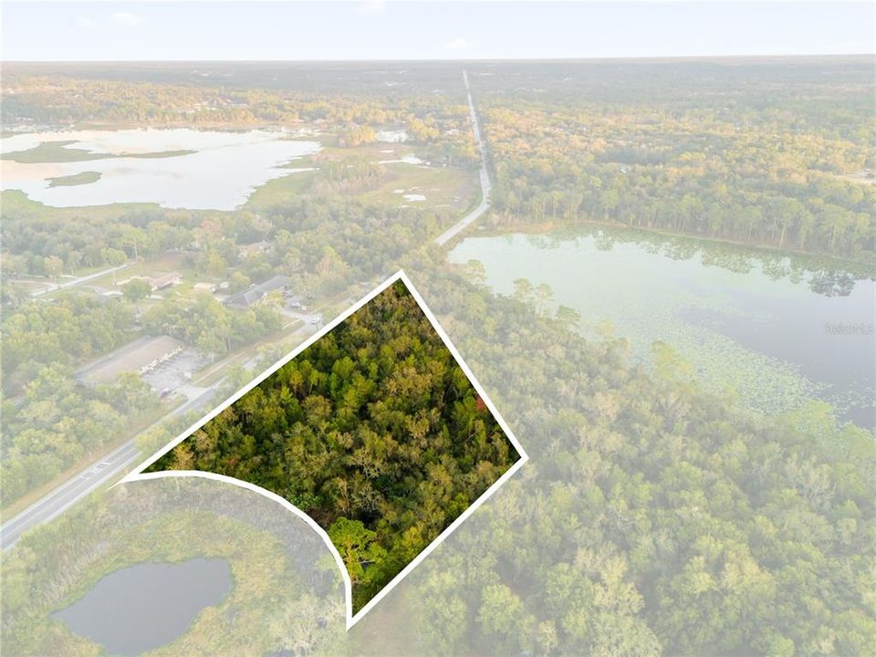 На продажу: $310,000 (2.44 acres)