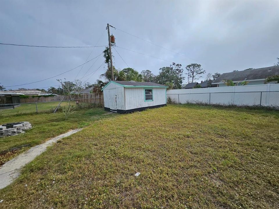 For Sale: $377,900 (3 beds, 2 baths, 1487 Square Feet)