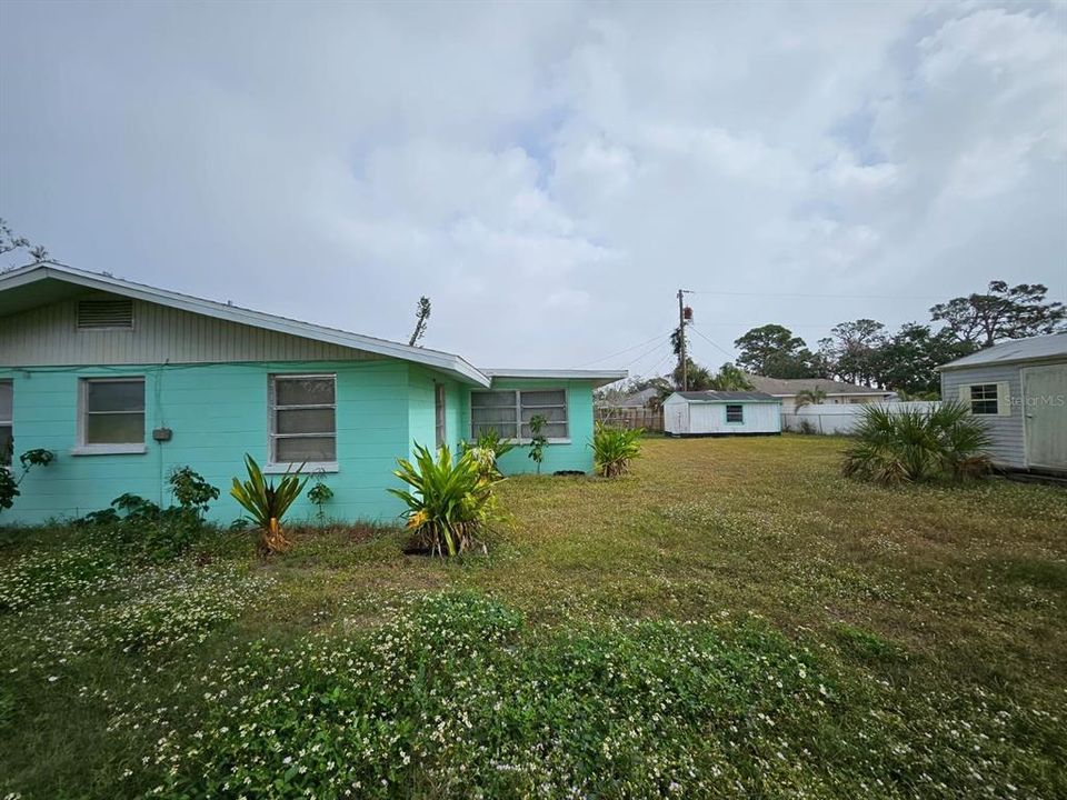 For Sale: $377,900 (3 beds, 2 baths, 1487 Square Feet)